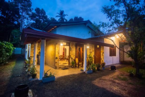 HIKKA LAK RAN VILLA